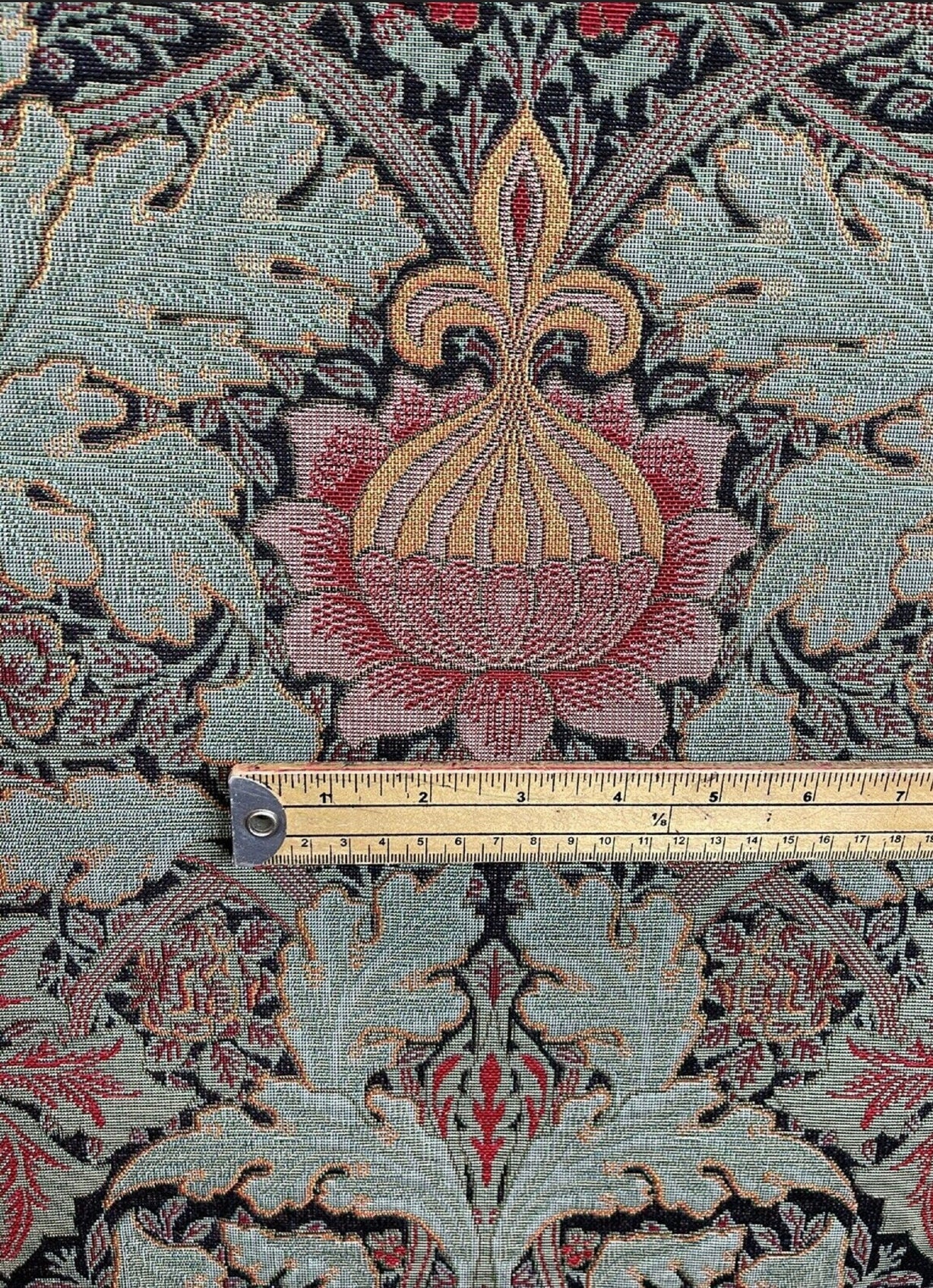 Pink and green vintage floral pattern.